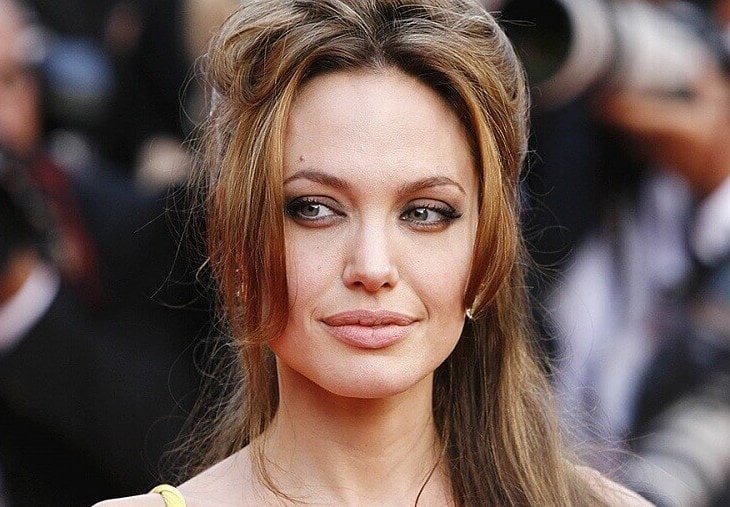 Странности Анджелины Джоли 