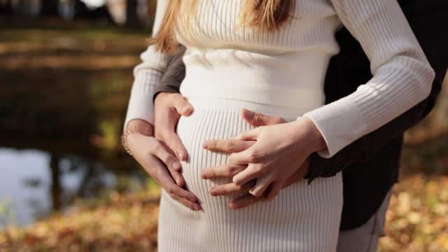 Плюсы и минусы знакомств с беременными дамами